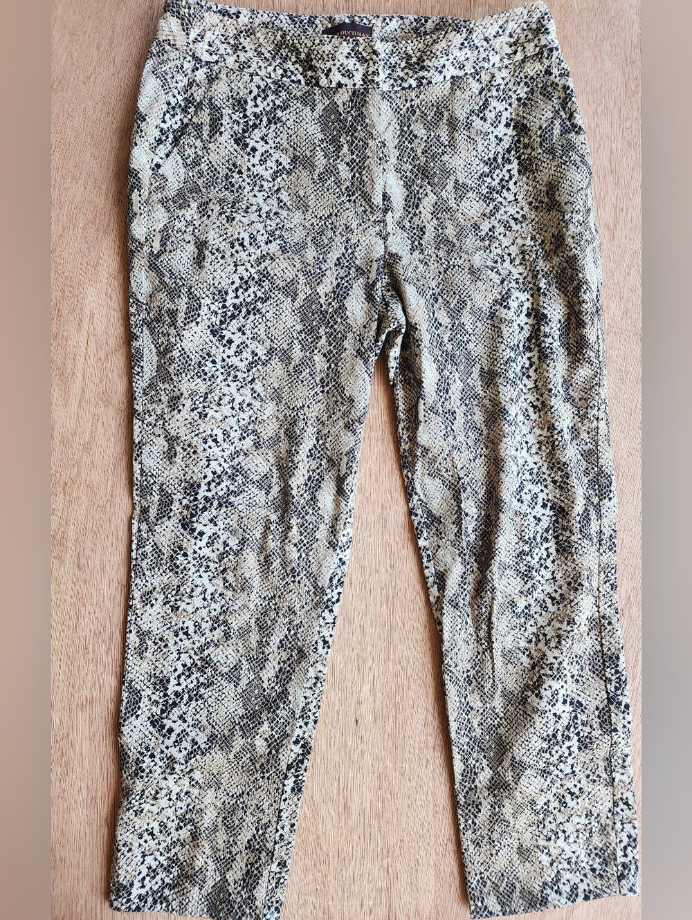 Dana Buchman Snakeskin Print Cropped Ankle Pants Trousers Size 10